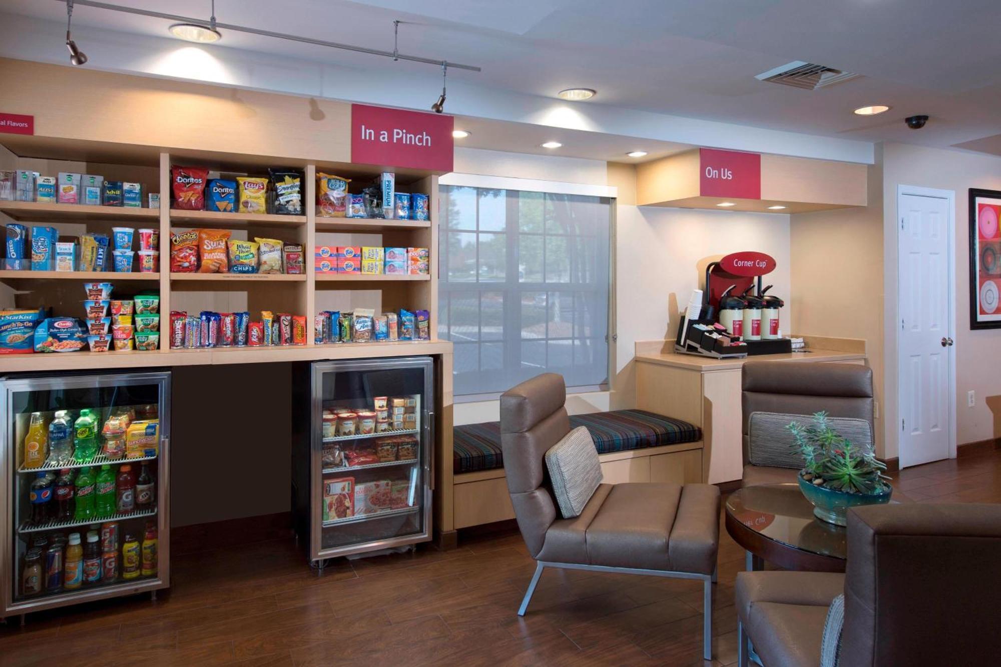 Towneplace Suites By Marriott Atlanta אלפרטה מראה חיצוני תמונה